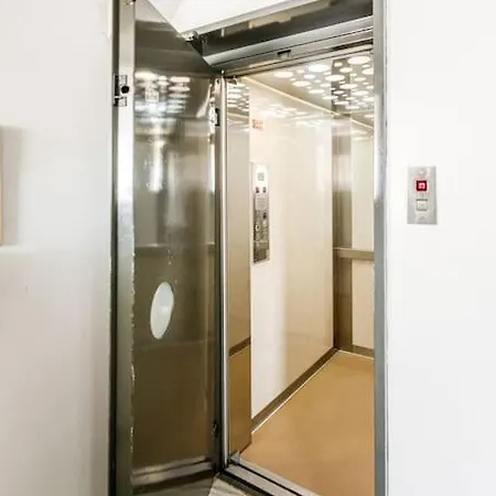 Апартаменты Beautiful New 70m² Near Everything
