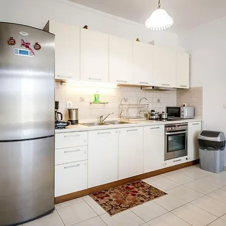 Beautiful New 70m² Near Everything *